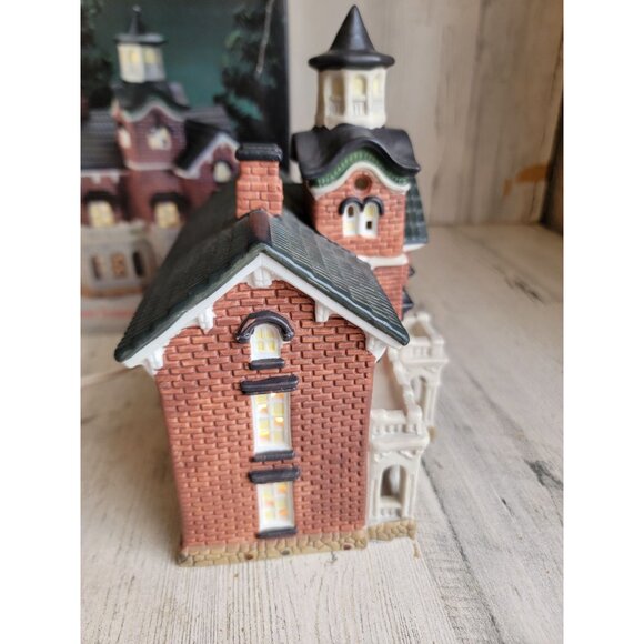 Dickens Victorian house ceramic Vintage village accessory Xmas - Picture 4 of 7